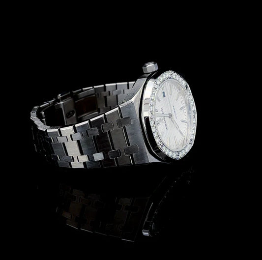 Diamond Accents, Steel Resolve — Timepieces That Speak Without Words By CrownIce